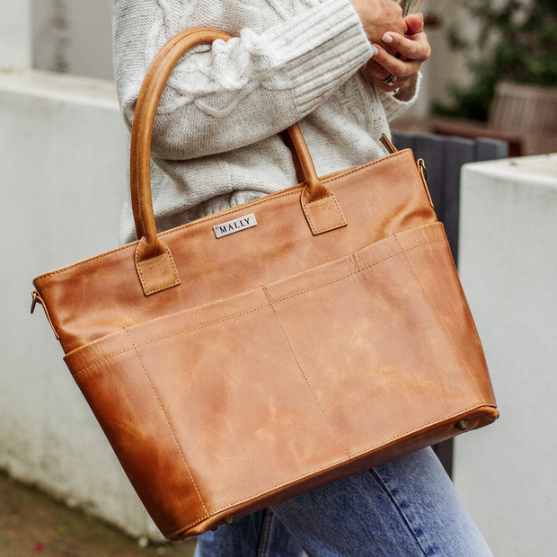 Beula Baby Bag in Toffee