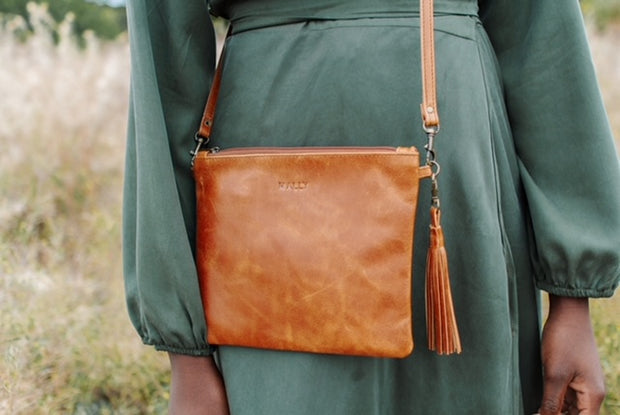 Poppy Sling Bag in Toffee