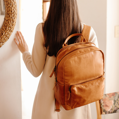The Hunter Laptop Backpack in Toffee