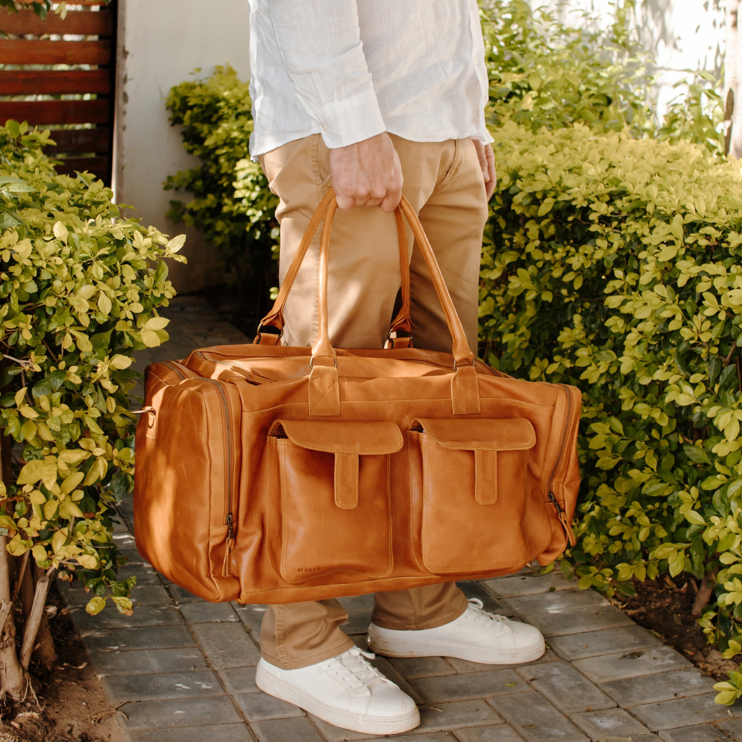 The Philip Travel Bag in Toffee