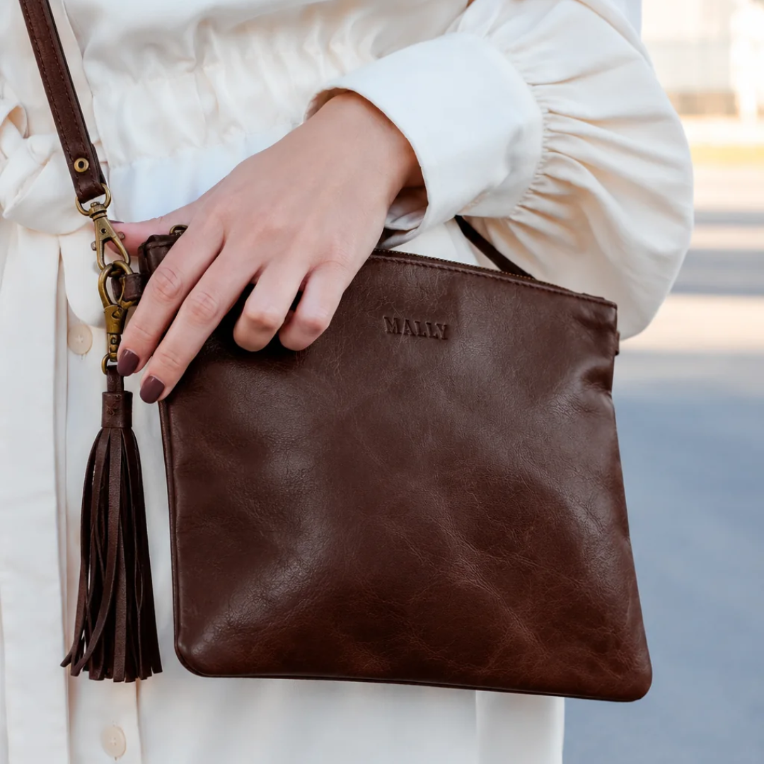 Poppy Sling Bag in Brown