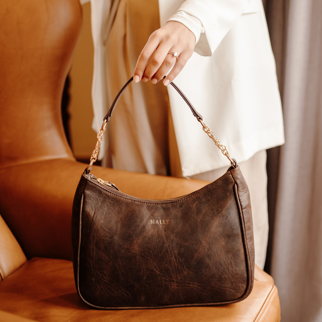 Silvia Leather Baguette Bag in Brown