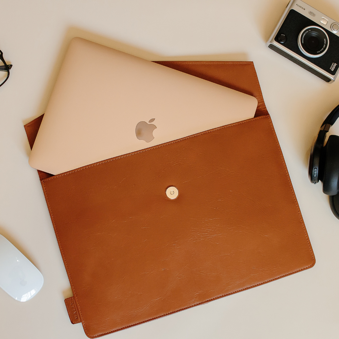Venus Leather 13' Laptop Sleeve in Tan
