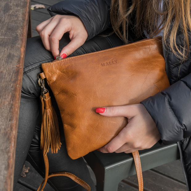 Poppy Sling Bag in Toffee