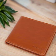 William Men’s Bifold Leather Wallet